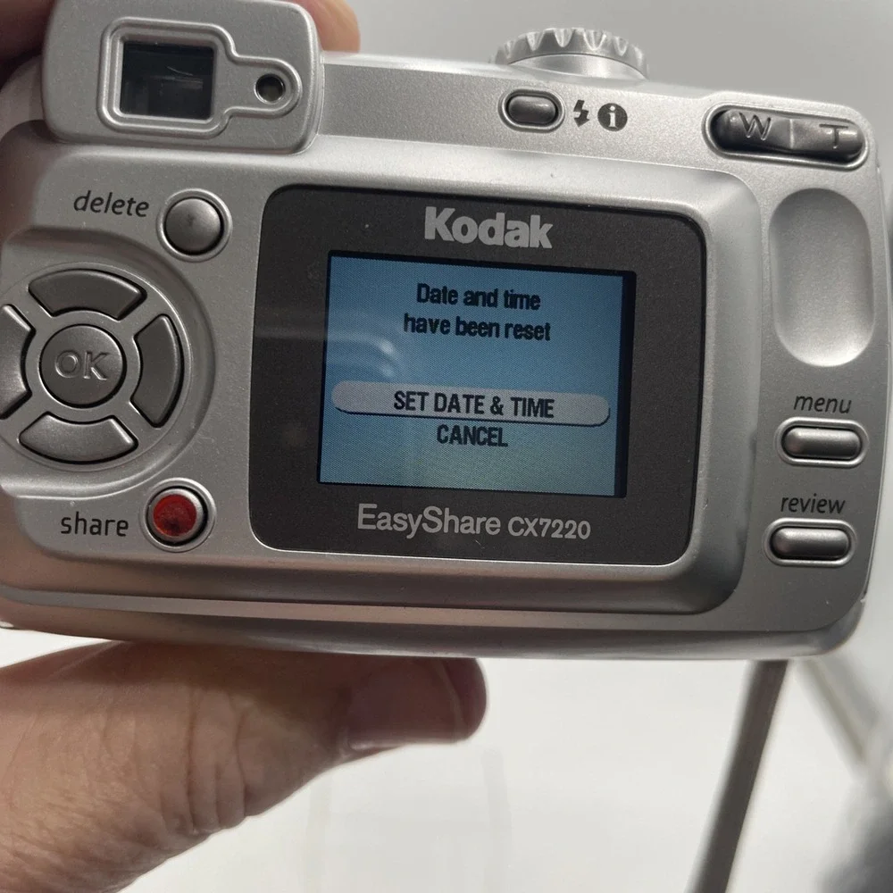 Kodak EasyShare CX-7220 2MP Digital Camera 2X Zoom+Battery+SD Card+Manual-READ